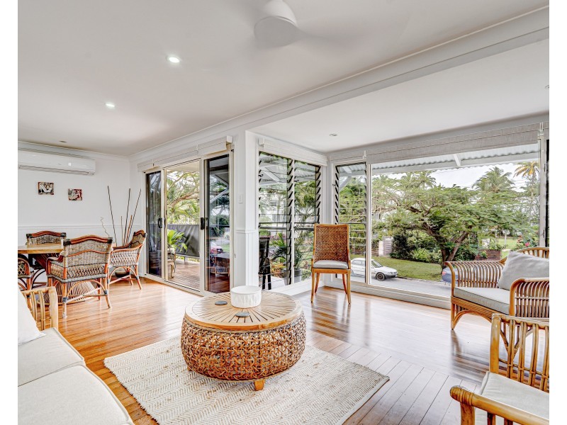 7 Pacific Parade, Mission Beach QLD 4852