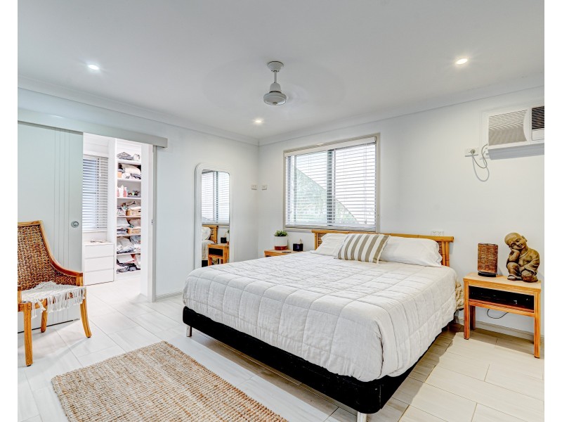 7 Pacific Parade, Mission Beach QLD 4852