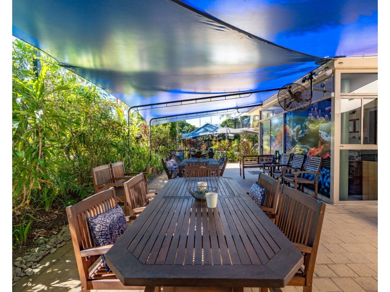 Unit 4/58-62 Holland St, Wongaling Beach QLD 4852