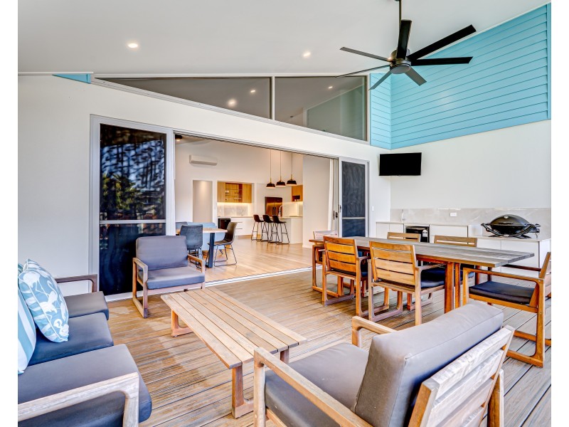 103 Reid Rd, Wongaling Beach QLD 4852