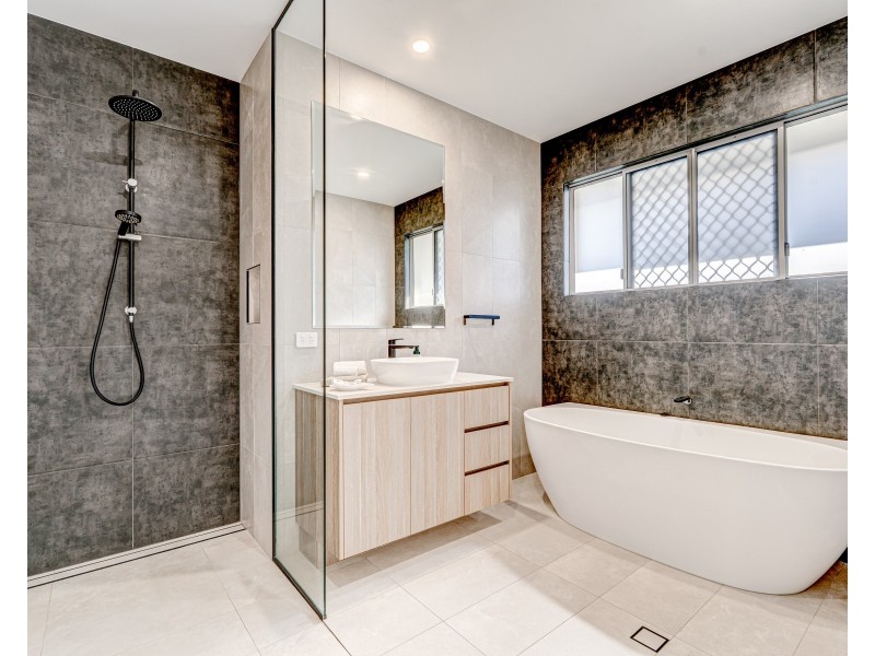103 Reid Rd, Wongaling Beach QLD 4852