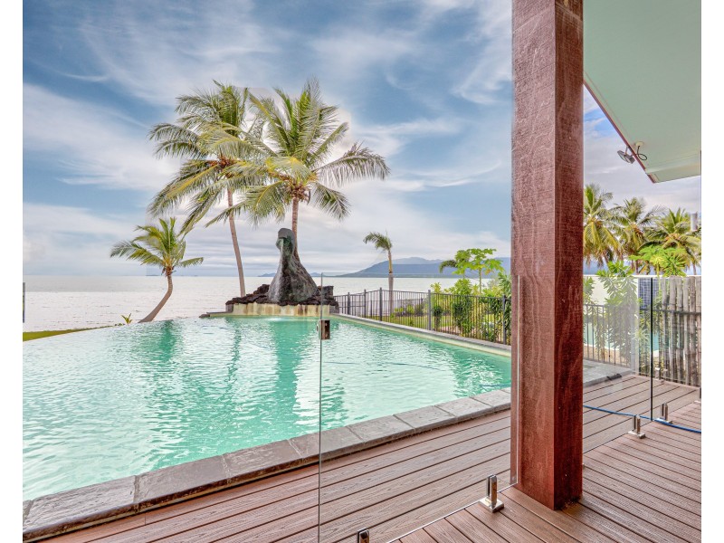 11 – 13 Keith Williams Dr, Cardwell QLD 4849