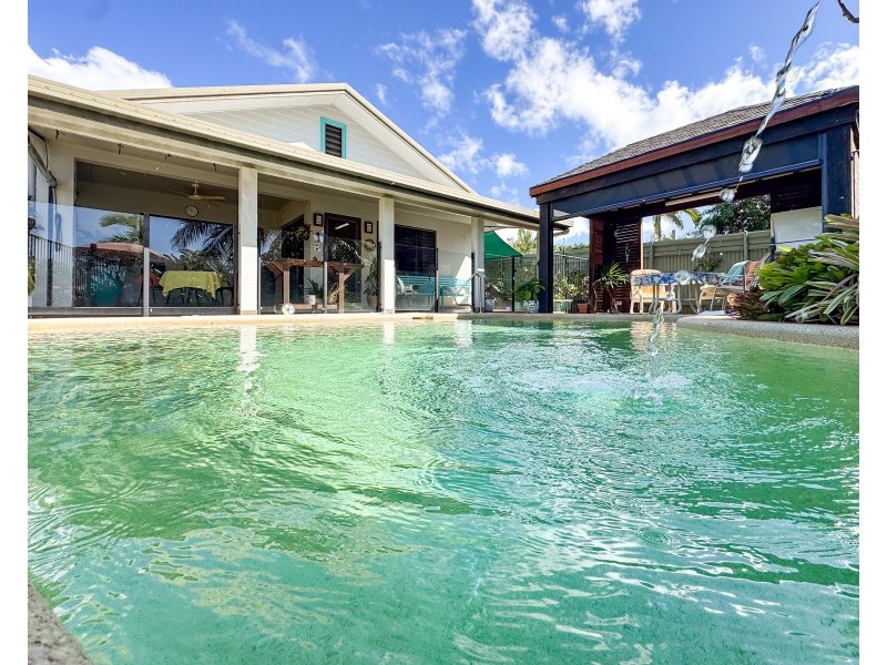 4 Lindquist Cl, Mission Beach QLD 4852
