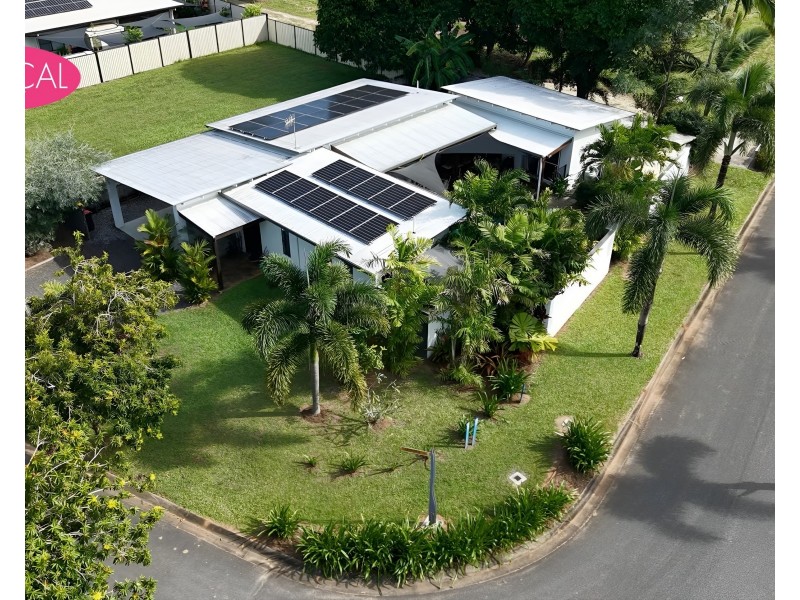 2 Sandpiper Cl, Mission Beach QLD 4852