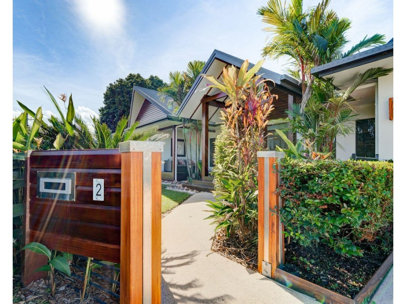 2-4 Seafarer St, South Mission Beach QLD 4852