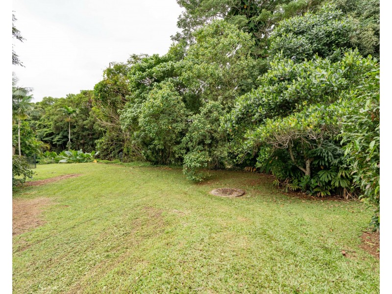 62 Mission Dr, South Mission Beach QLD 4852