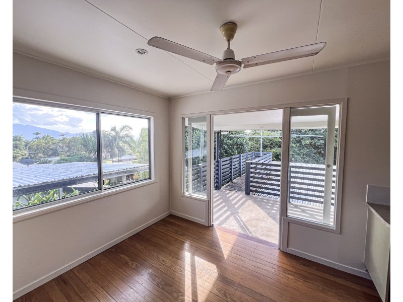 16 Bamber St, Tully QLD 4854