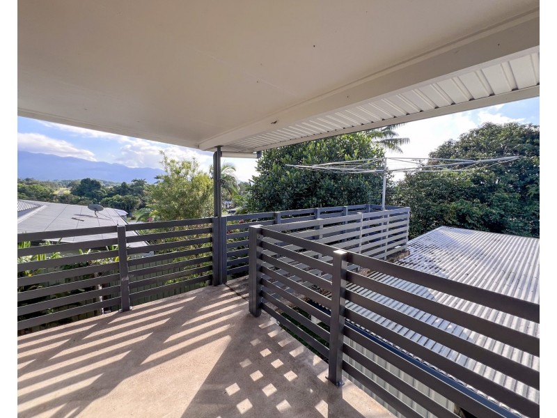 16 Bamber St, Tully QLD 4854