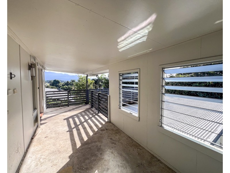 16 Bamber St, Tully QLD 4854