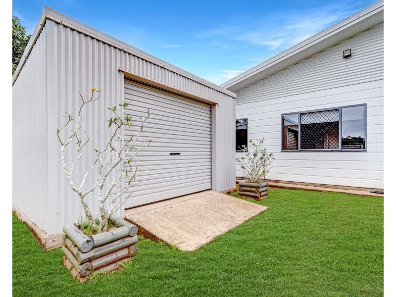 39 Shelly Ct, Mission Beach QLD 4852
