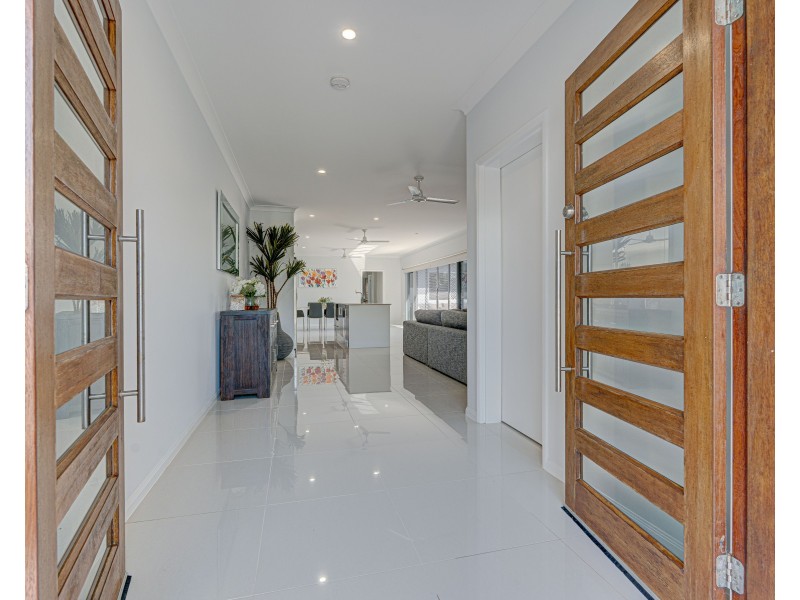 7B Shore Street, Wongaling Beach QLD 4852