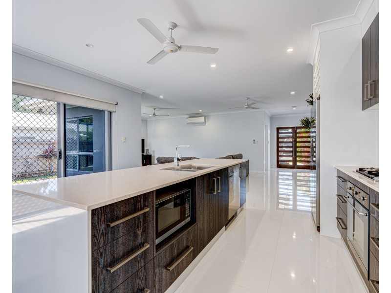7B Shore Street, Wongaling Beach QLD 4852