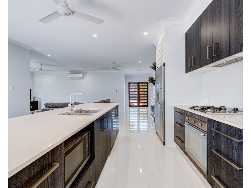 7B Shore Street, Wongaling Beach QLD 4852