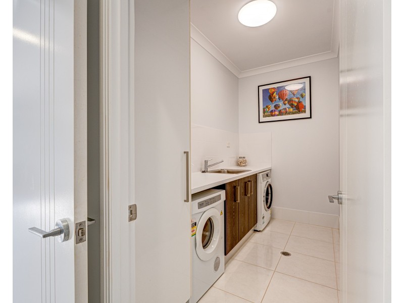 7B Shore Street, Wongaling Beach QLD 4852