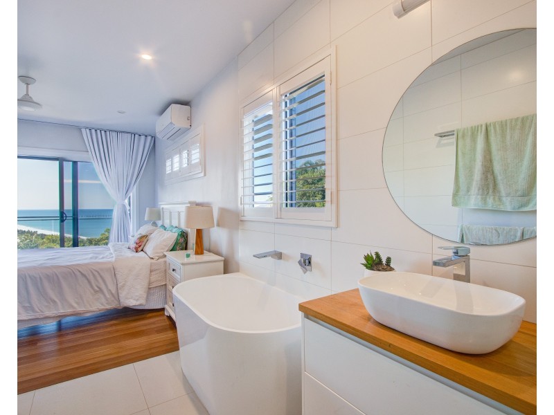 2B Explorers Drive, South Mission Beach QLD 4852