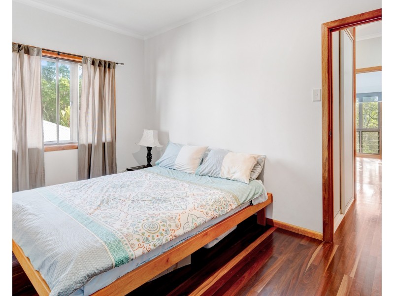 17 Admiralty St, South Mission Beach QLD 4852
