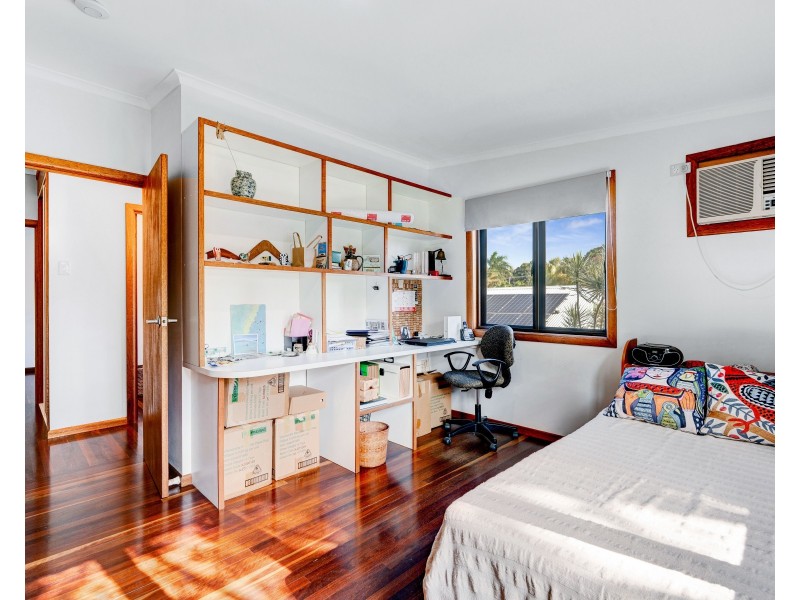 17 Admiralty St, South Mission Beach QLD 4852