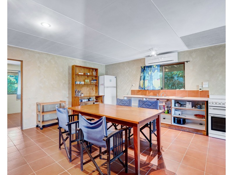 17 Admiralty St, South Mission Beach QLD 4852