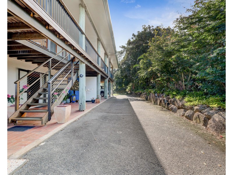 17 Admiralty St, South Mission Beach QLD 4852