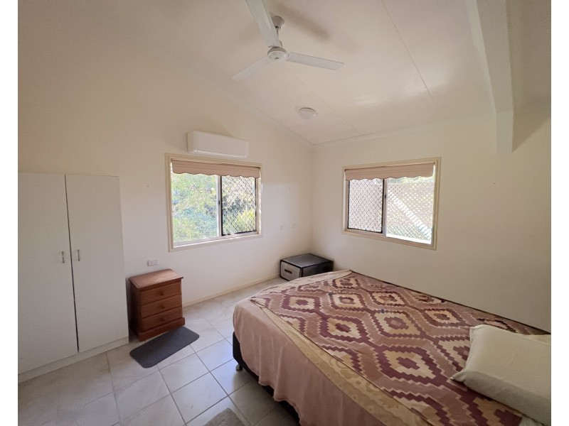 35 Pease St, Tully QLD 4854