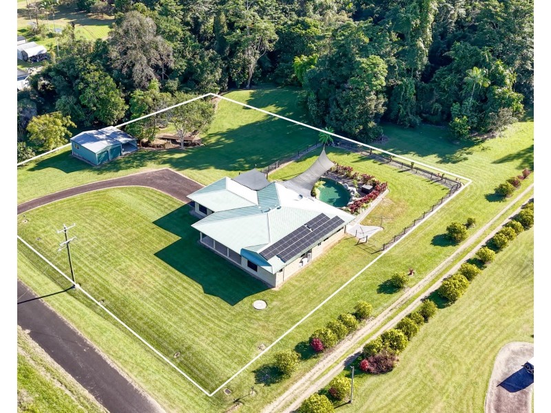 76 Keir Rd, Tully QLD 4854