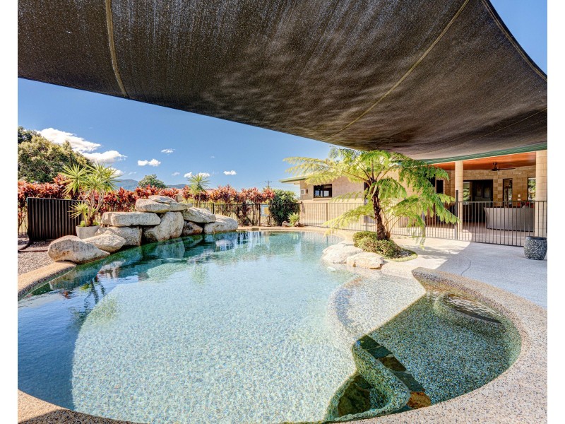76 Keir Rd, Tully QLD 4854