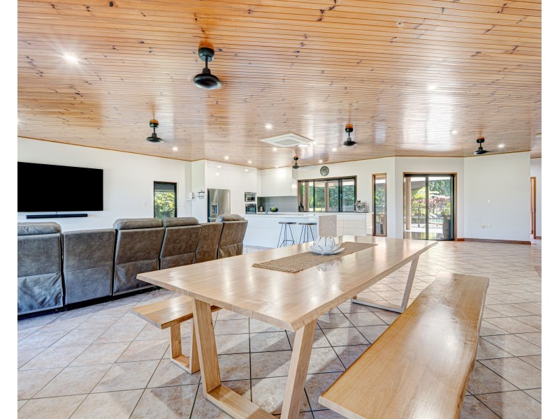76 Keir Rd, Tully QLD 4854