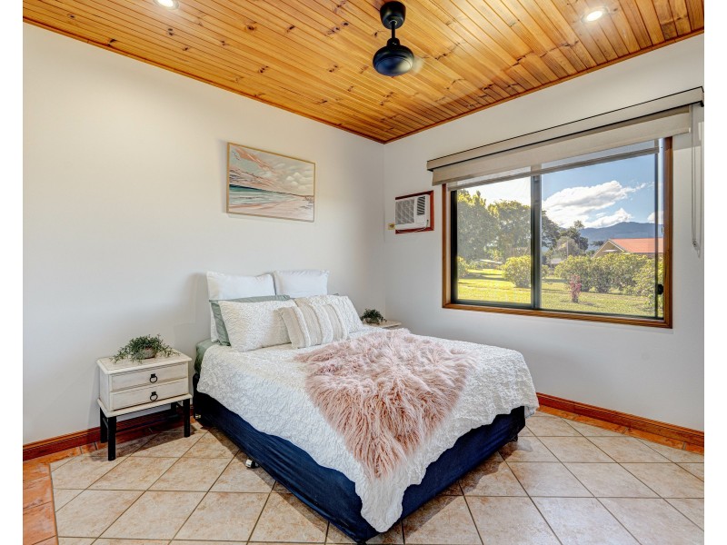 76 Keir Rd, Tully QLD 4854