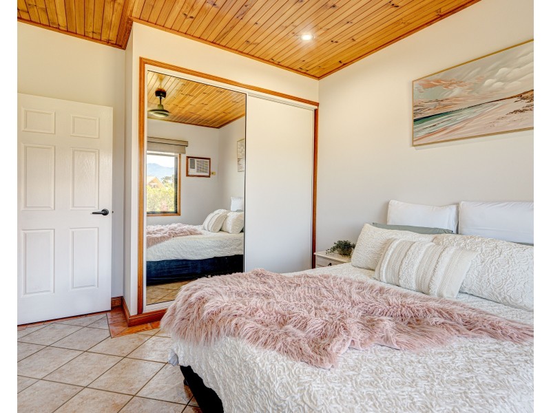 76 Keir Rd, Tully QLD 4854
