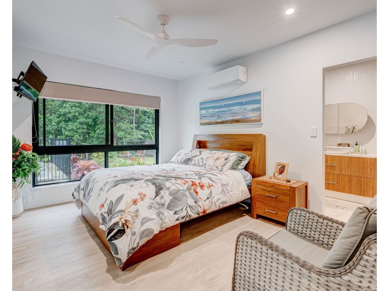 67 Hull Heads Rd, Hull Heads QLD 4854