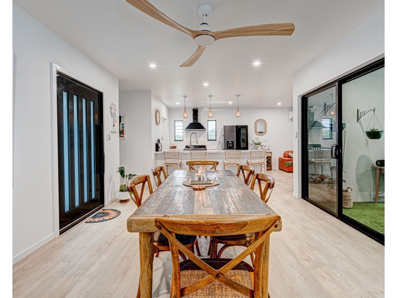 67 Hull Heads Rd, Hull Heads QLD 4854
