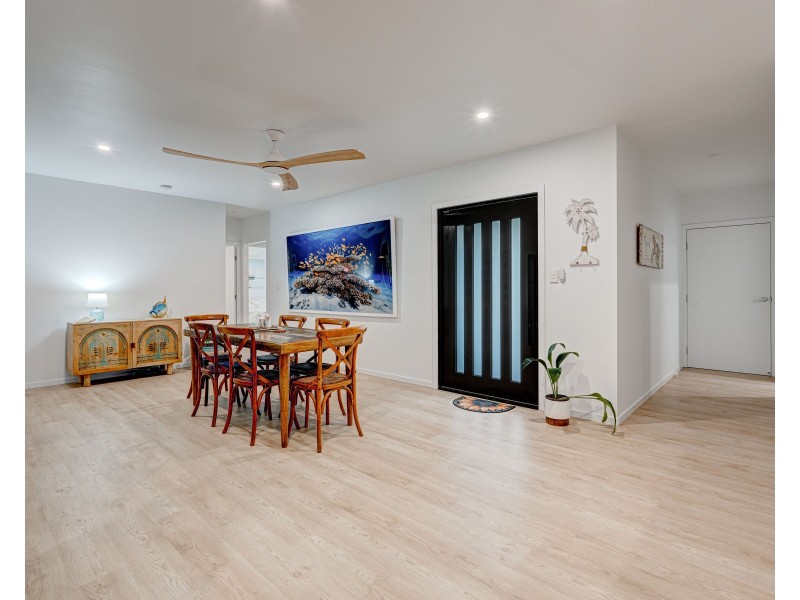 67 Hull Heads Rd, Hull Heads QLD 4854