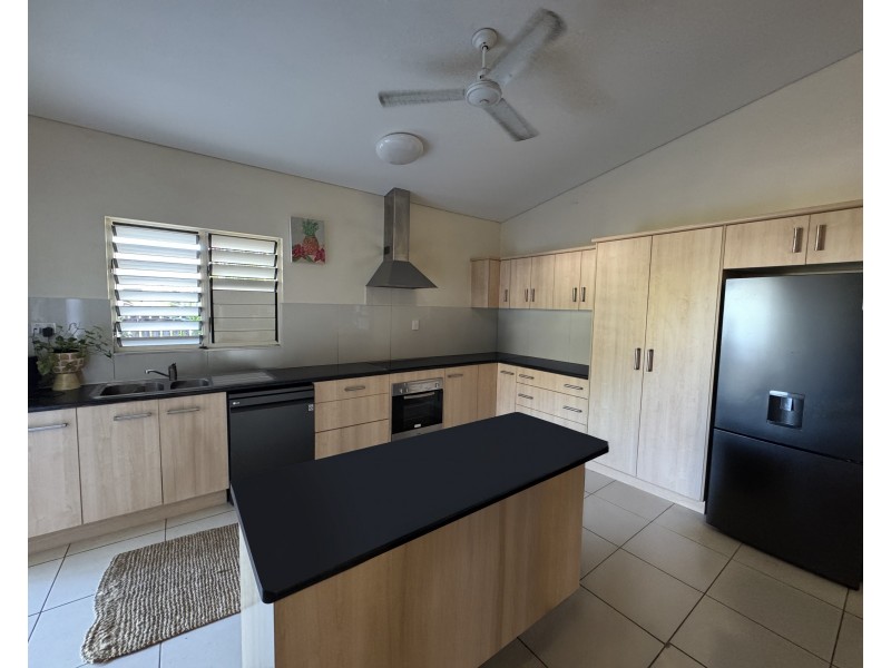 Duplex 1/5 Clipper Ct, South Mission Beach QLD 4852