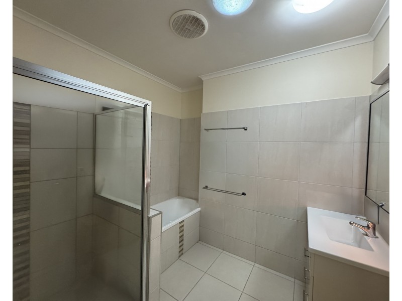 Duplex 1/5 Clipper Ct, South Mission Beach QLD 4852