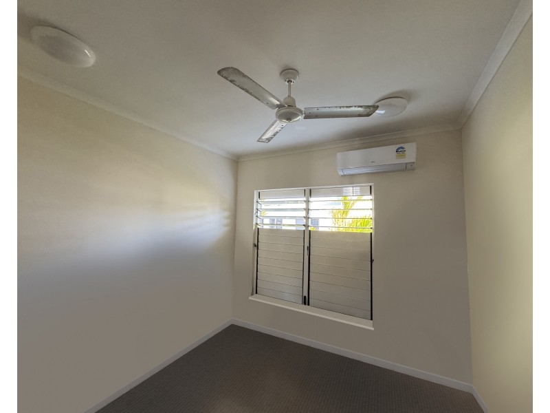 Duplex 1/5 Clipper Ct, South Mission Beach QLD 4852