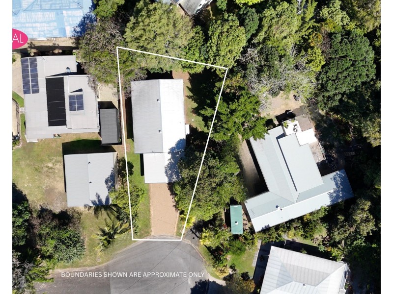 1 Wildsoet St, Wongaling Beach QLD 4852