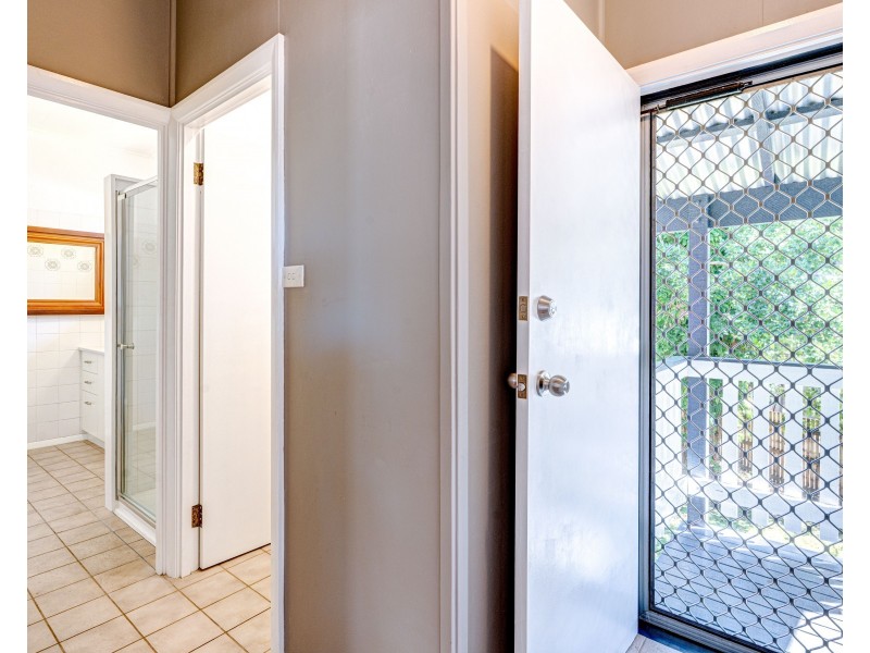 1 Wildsoet St, Wongaling Beach QLD 4852