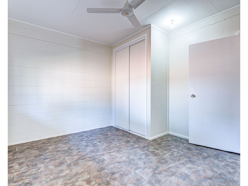 1 Wildsoet St, Wongaling Beach QLD 4852