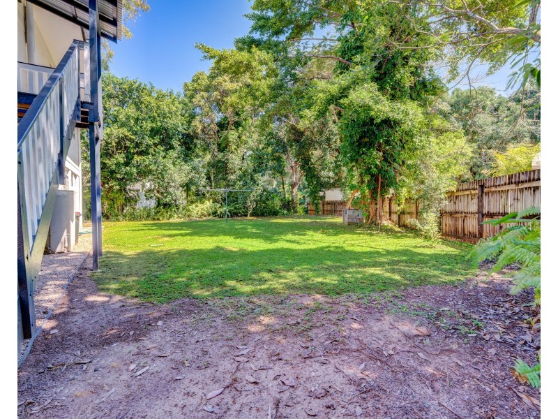 1 Wildsoet St, Wongaling Beach QLD 4852