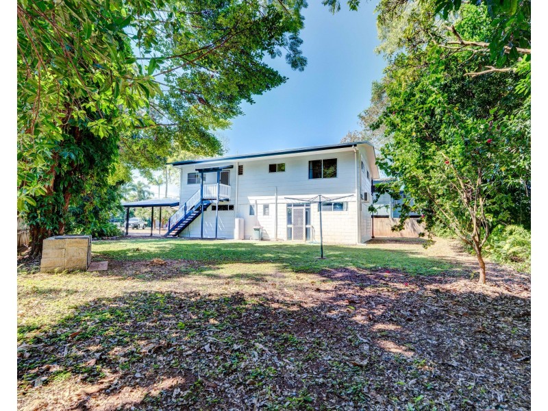 1 Wildsoet St, Wongaling Beach QLD 4852