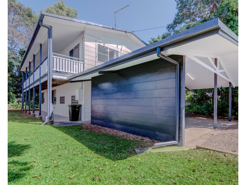 1 Wildsoet St, Wongaling Beach QLD 4852