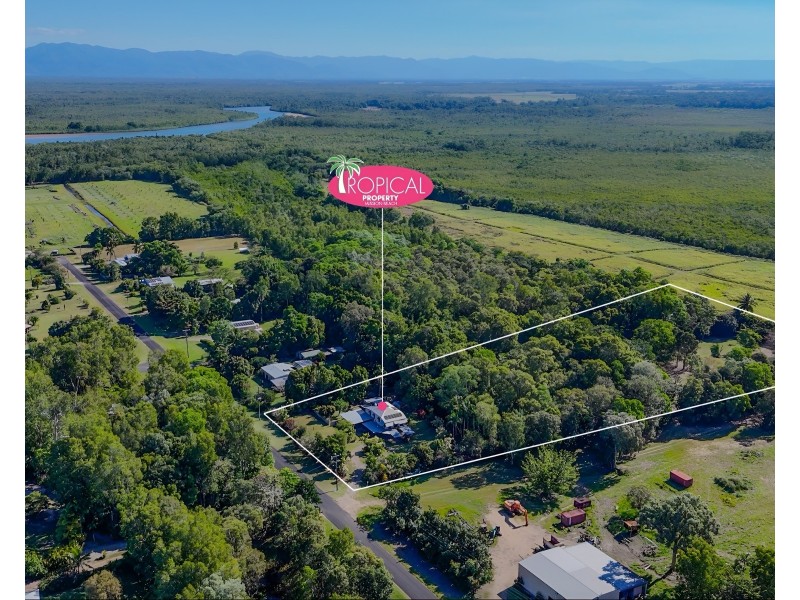 74 Vipiana Dr, Tully Heads QLD 4854
