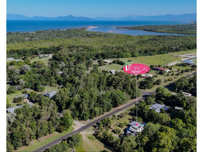 74 Vipiana Dr, Tully Heads QLD 4854