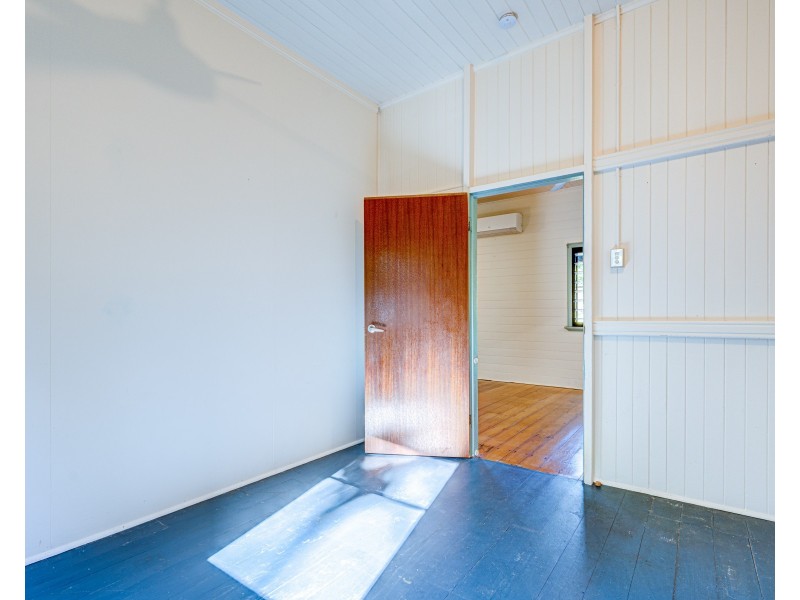74 Vipiana Dr, Tully Heads QLD 4854