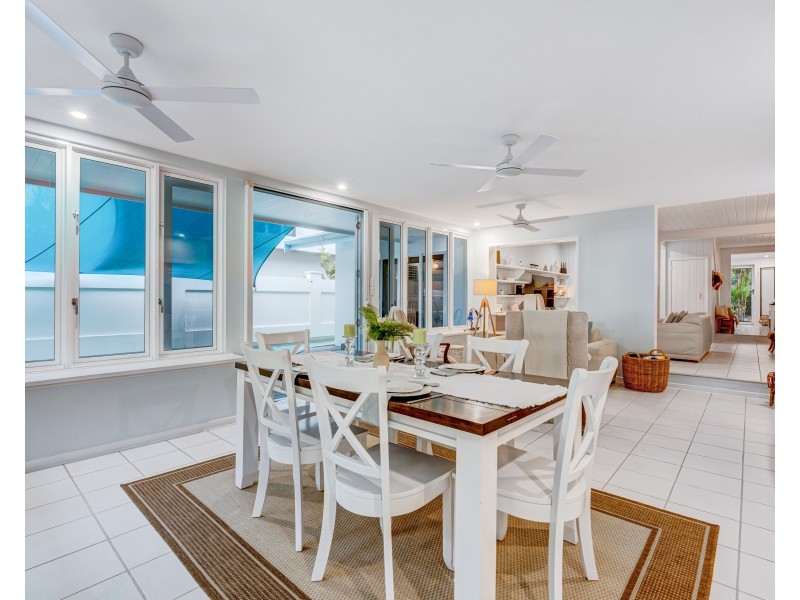 34 Koda St, Wongaling Beach QLD 4852