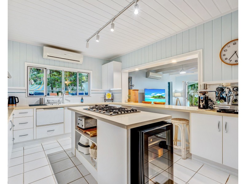 34 Koda St, Wongaling Beach QLD 4852