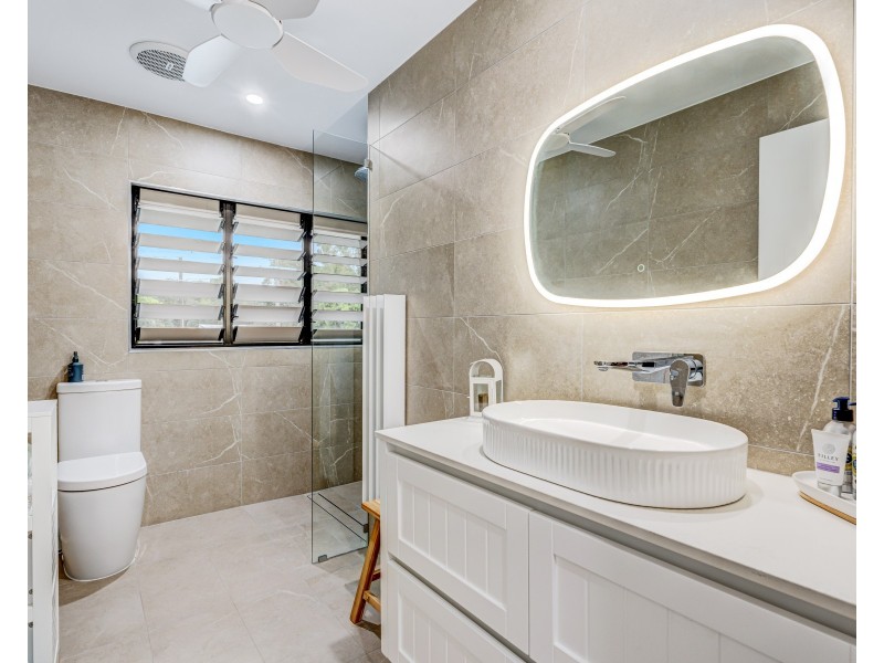 34 Koda St, Wongaling Beach QLD 4852