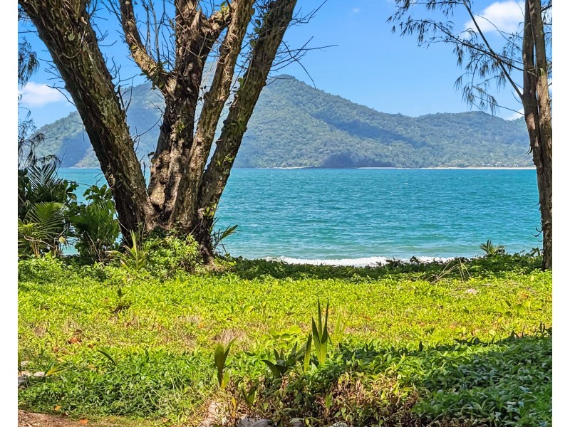 34 Koda St, Wongaling Beach QLD 4852