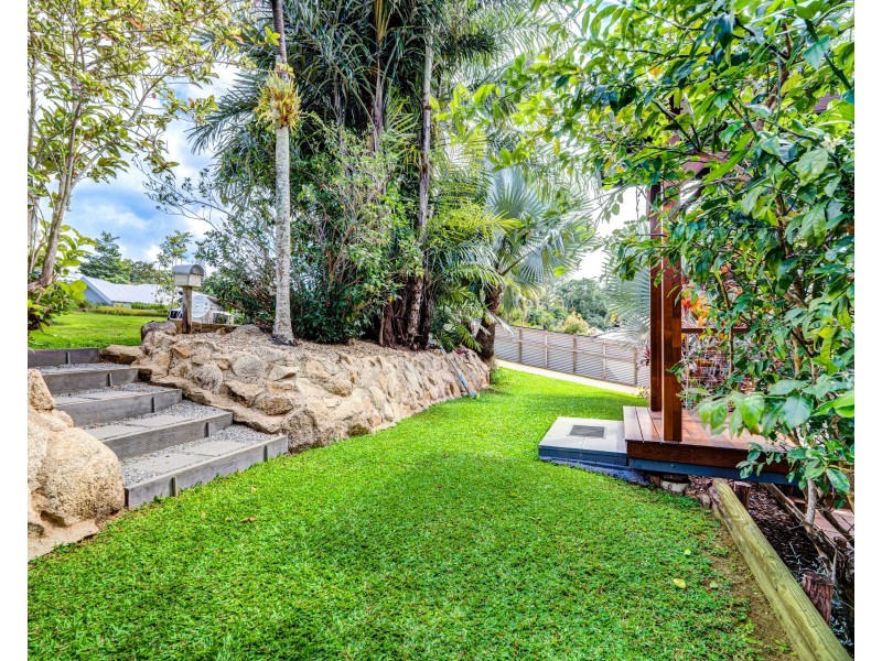 2 Dunkalli Cres, Wongaling Beach QLD 4852