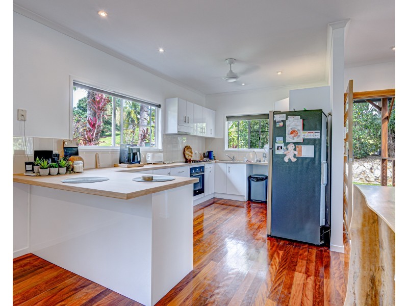 2 Dunkalli Cres, Wongaling Beach QLD 4852